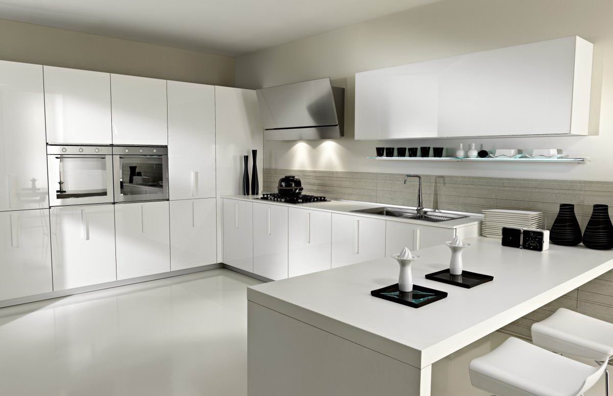Bentuk Kitchen Set Terbaru Untuk Dapur Mewah Warna Putih